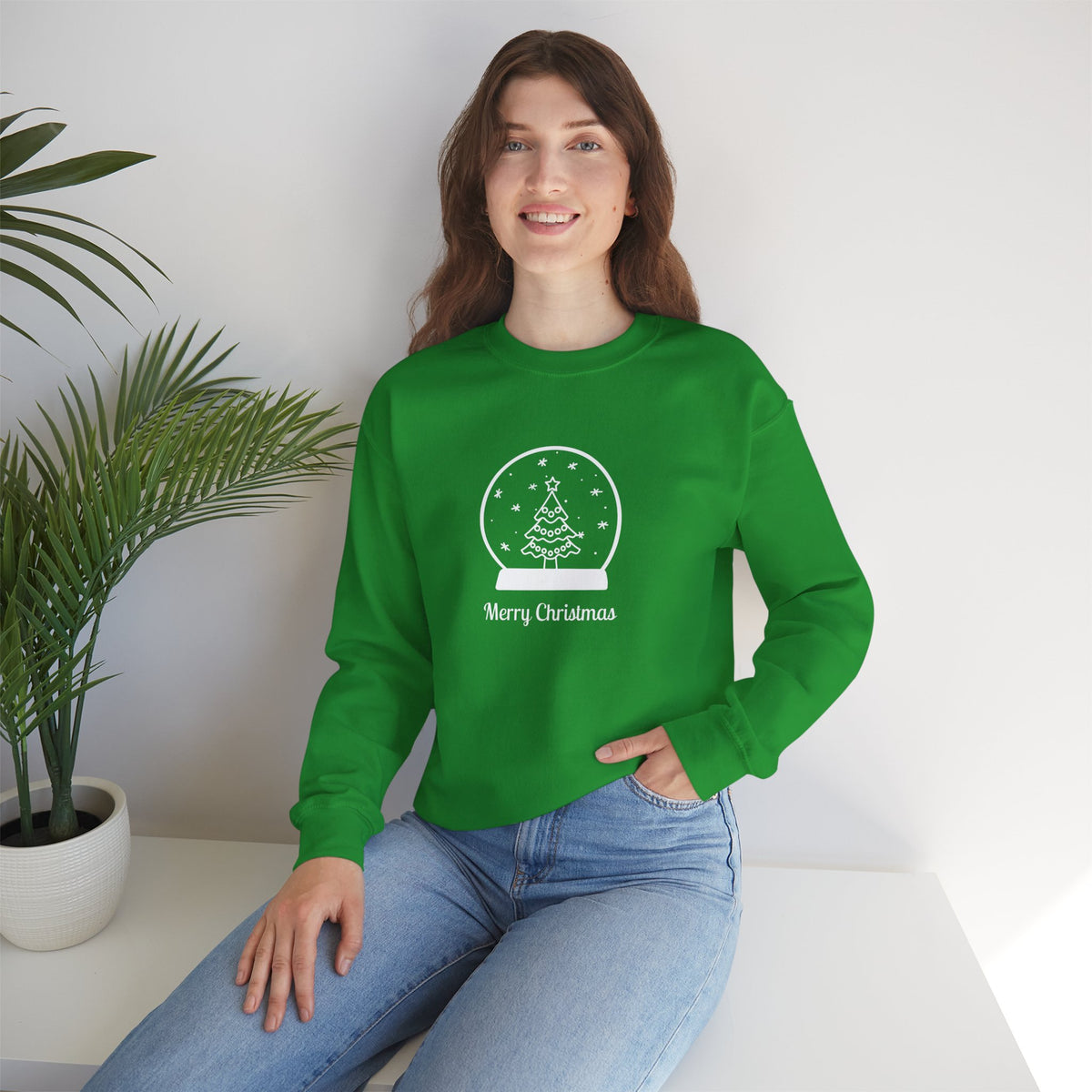 Snow Globe with Merry Christmas 🎄❄️✨ Unisex Heavy Blend Crewneck Sweatshirt